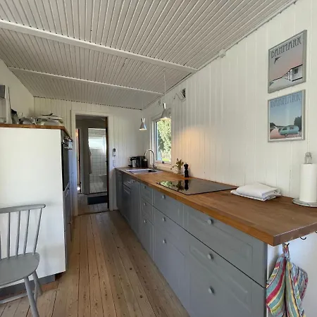 Сasa de vacaciones Majas Sommerhus 250 M. Fra Stranden Stege