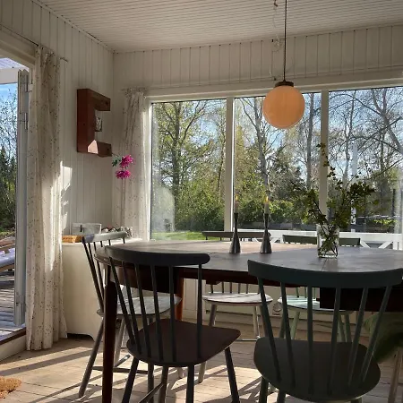 Majas Sommerhus 250 M. Fra Stranden * Stege